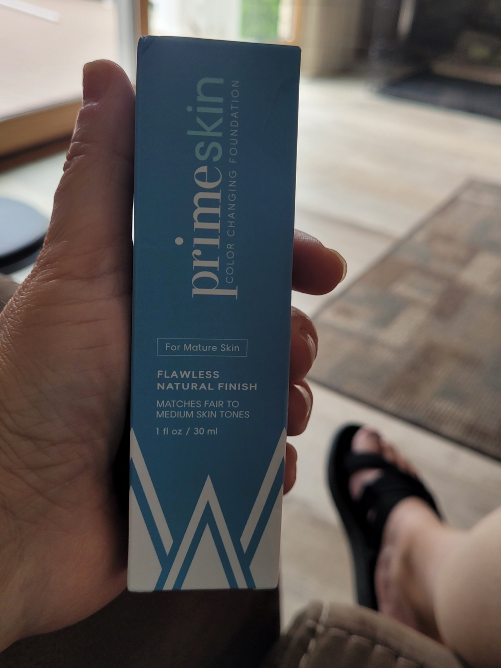 Color-Changing Foundation Cream - Teal Box